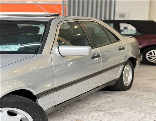 MERCEDES-BENZ C 180 1.8 16V GASOLINA 4P MANUAL